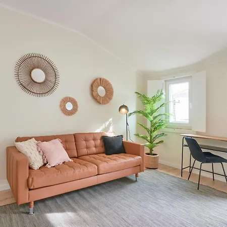 Apartment Fantastic With Balcony In Bica