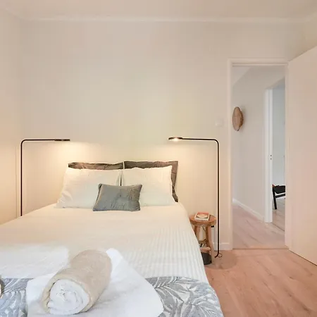 Fantastic With Balcony In Bica Lägenhet *