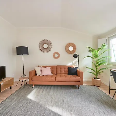 Appartement Fantastic With Balcony In Bica Lissabon
